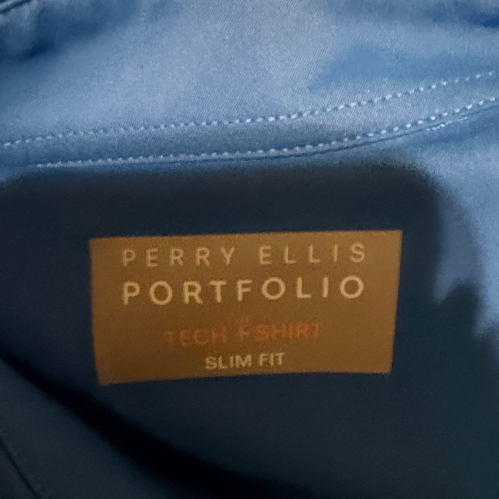 Men's Blue Dress Shirt - Picture 4 of 6